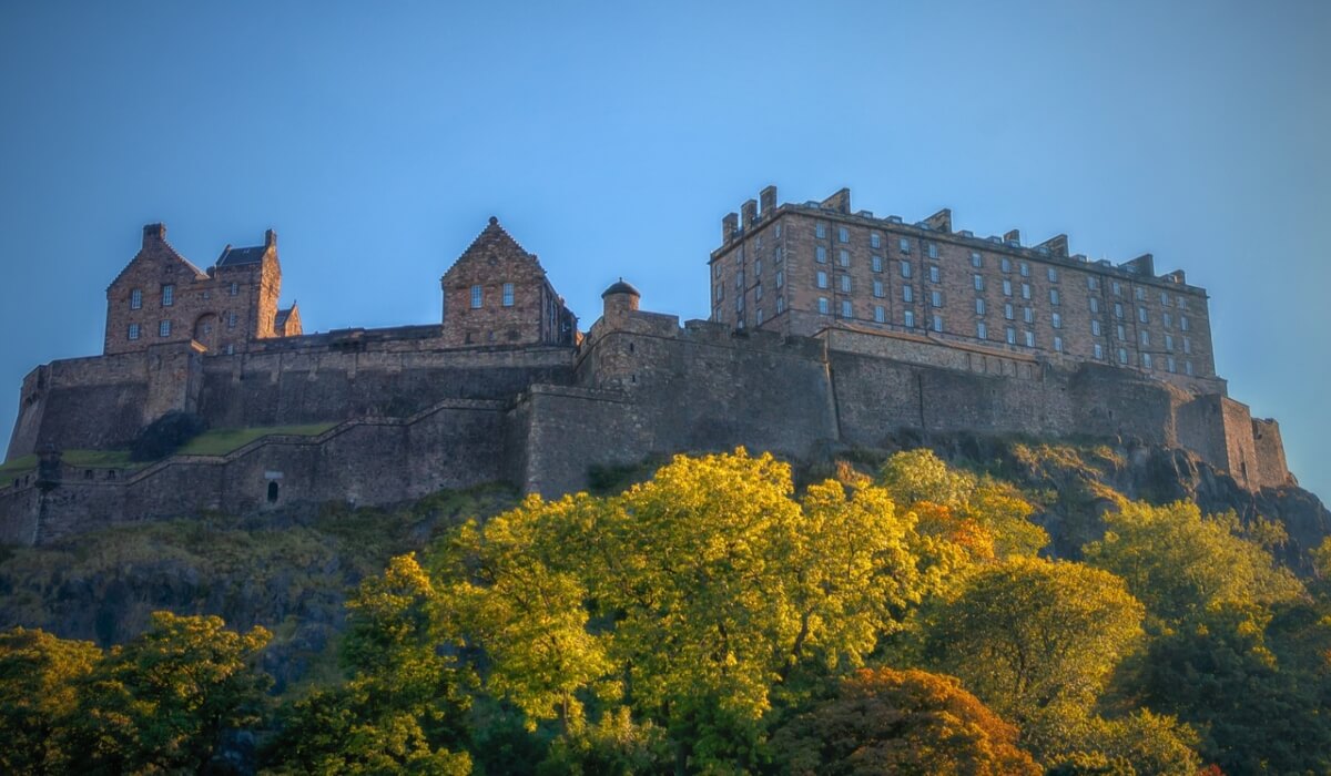 Discover the Charm of Edinburgh: A Traveler’s Guide to Hidden Gems